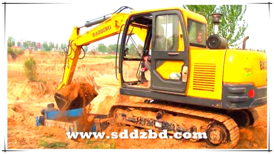 山东宝鼎机械小型挖掘机 山东宝鼎机械小型挖掘机