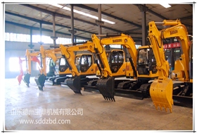 山东宝鼎机械有限公司小型挖掘机产品