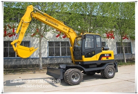 山东宝鼎机械公司轮式90挖掘机展示