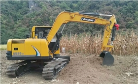 国产小型挖掘机