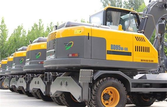 轮式抓木机 轮式抓木机