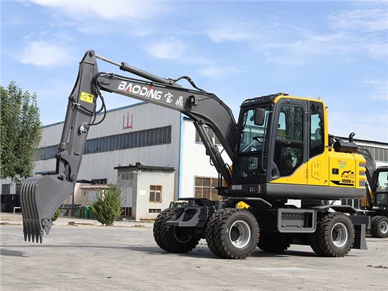 轮式挖掘机 轮式挖掘机