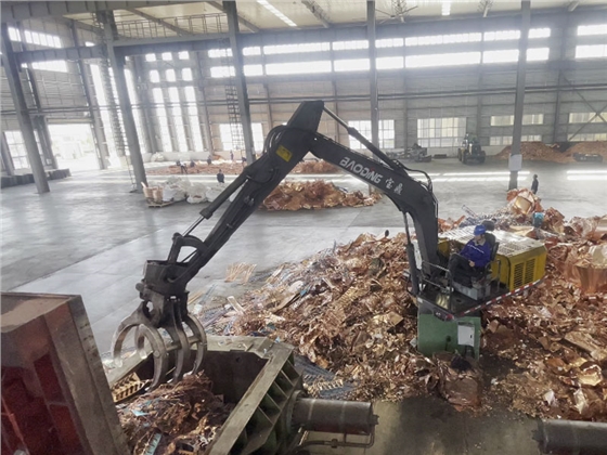 宝鼎电动抓.jpg 宝鼎电动抓.jpg