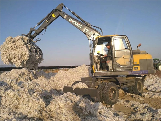 宝鼎抓木机抓棉花.jpg 宝鼎抓木机抓棉花.jpg