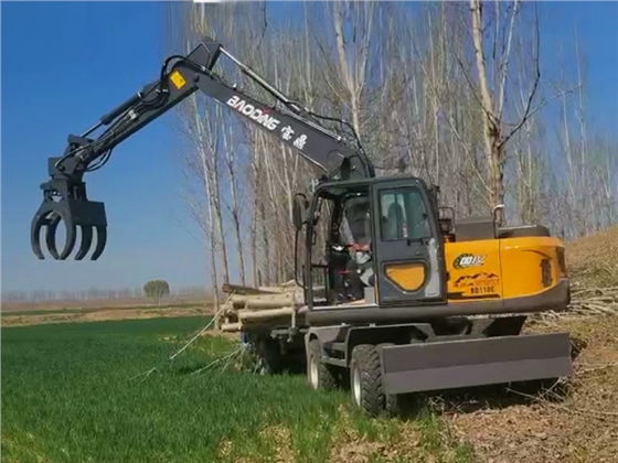 宝鼎110抓木机1.jpg 宝鼎110抓木机1.jpg