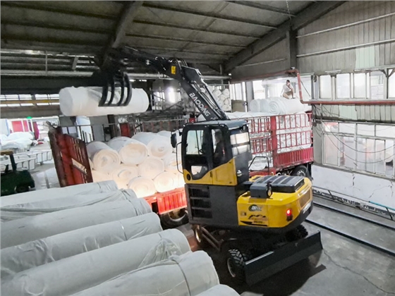 宝鼎升降驾驶室抓包机.jpg 宝鼎升降驾驶室抓包机.jpg