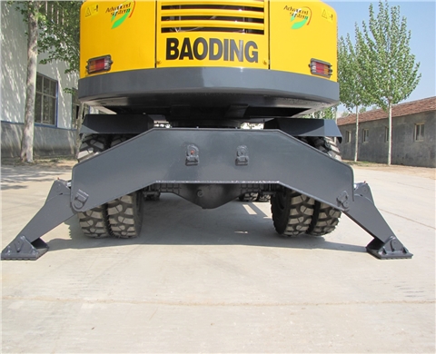 宝鼎80型轮式抓木机 宝鼎80型轮式抓木机