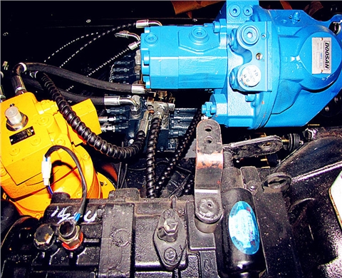 宝鼎BD80W-8轮式抓木机 宝鼎BD80W-8轮式抓木机