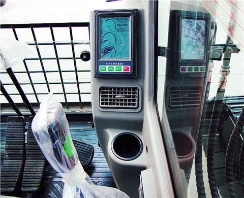 宝鼎履带150-6挖掘机