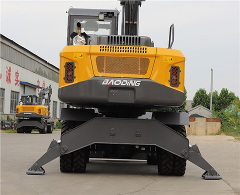 宝鼎BD110E轮式抓木机 宝鼎BD110E轮式抓木机