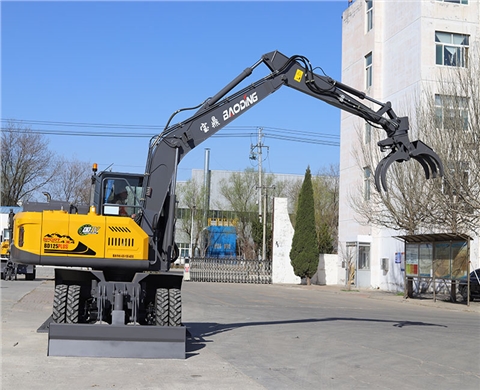 宝鼎BD125PLUS轮式抓木机