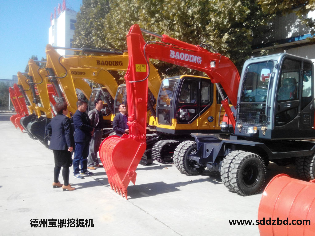 宝鼎小型挖掘机械 宝鼎小型挖掘机械