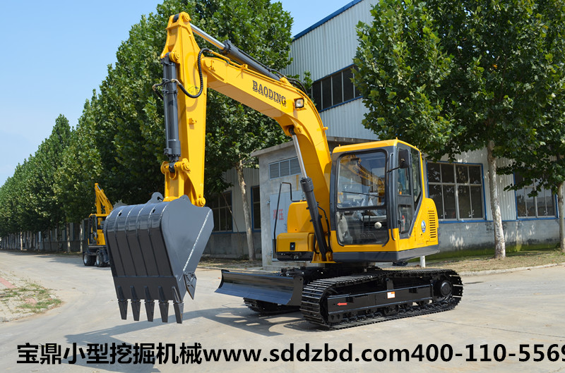 宝鼎小型挖掘机械