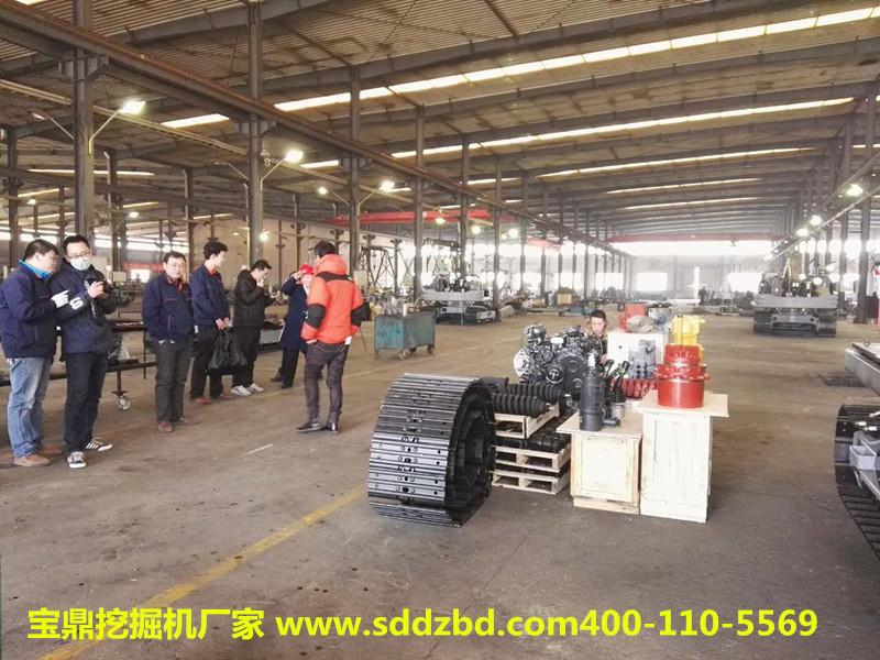 宝鼎小型挖掘机厂家 宝鼎小型挖掘机厂家