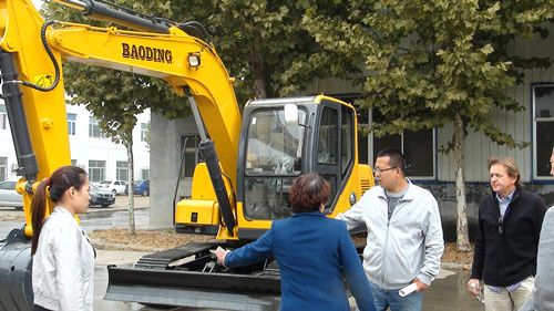 宝鼎小型挖掘机