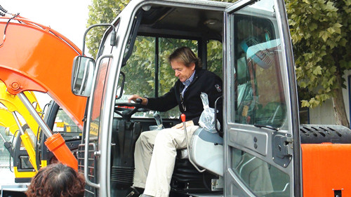 宝鼎小型挖掘机械