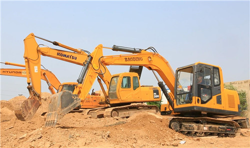 国产挖掘机 国产挖掘机