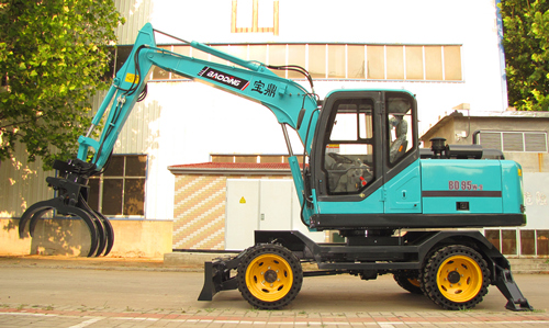 宝鼎轮式抓木机 宝鼎轮式抓木机