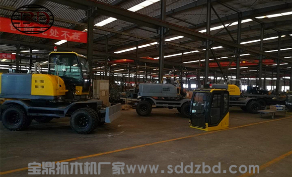 宝鼎抓木机厂家生产线