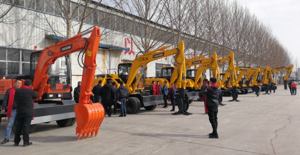 宝鼎小型挖掘机厂家 宝鼎小型挖掘机厂家