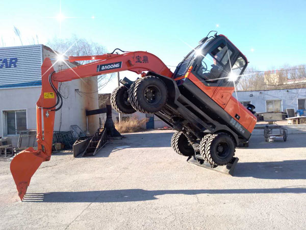 山西轮式挖掘机销售点.jpg 山西轮式挖掘机销售点.jpg