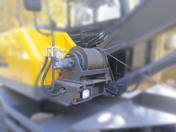 抓木机配卷扬机.jpg 抓木机配卷扬机.jpg