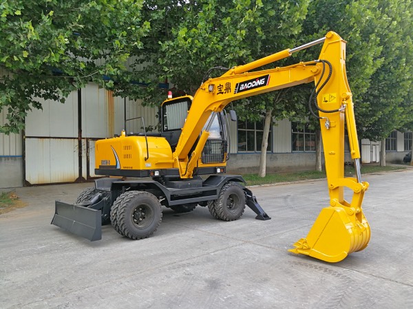 宝鼎轮式挖掘机转为老百姓致富打造 宝鼎轮式挖掘机转为老百姓致富打造