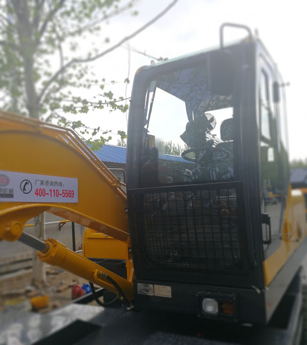 宝鼎抓木机厂家咨询.jpg 宝鼎抓木机厂家咨询.jpg