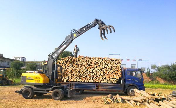 宝鼎抓木机95车型.jpg 宝鼎抓木机95车型.jpg