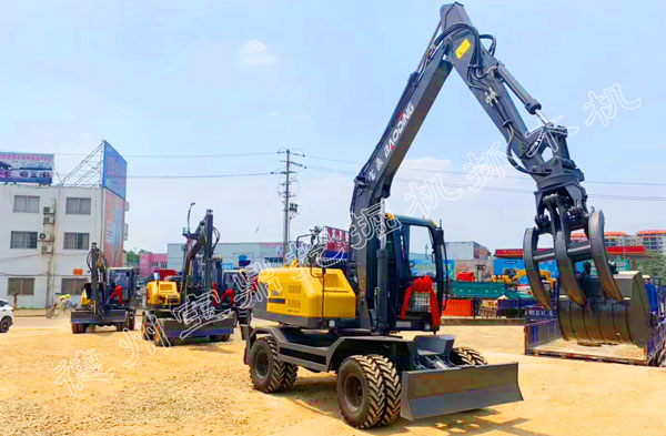 轮式抓木机宝鼎品牌.jpg 轮式抓木机宝鼎品牌.jpg