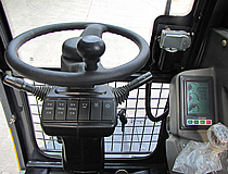 宝鼎抓草机产品95型号