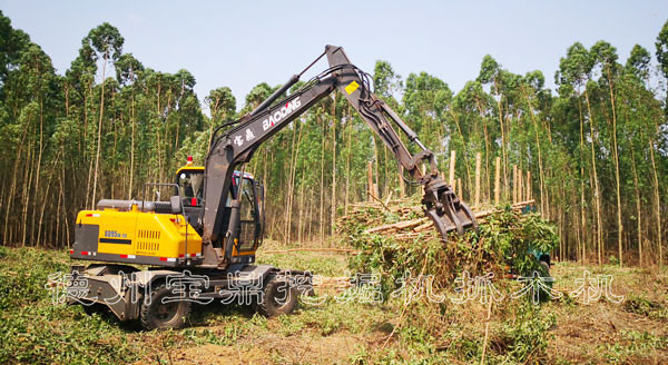 95轮式抓木机.jpg 95轮式抓木机.jpg