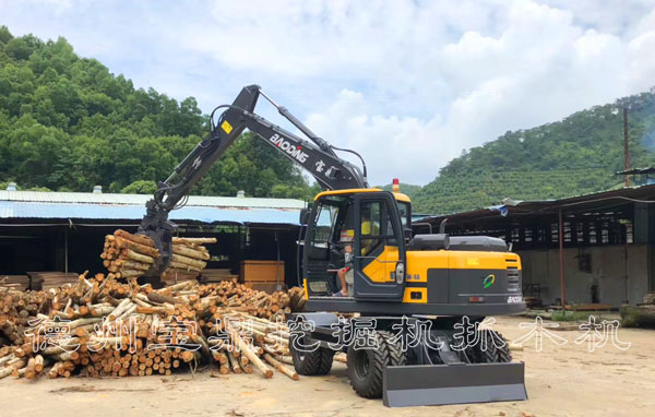 宝鼎95抓木机.jpg 宝鼎95抓木机.jpg