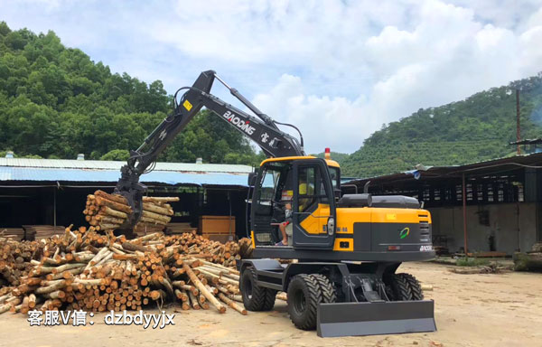 宝鼎轮式抓木机.jpg 宝鼎轮式抓木机.jpg