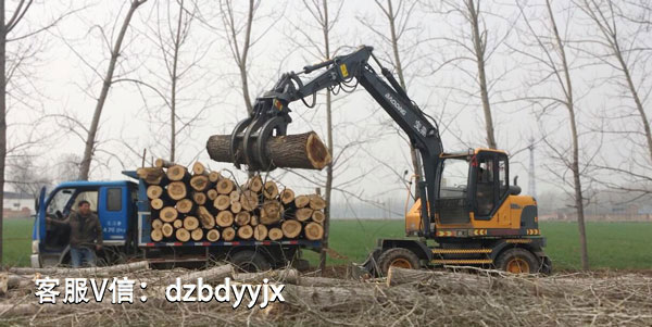 宝鼎轮式抓木机.jpg 宝鼎轮式抓木机.jpg