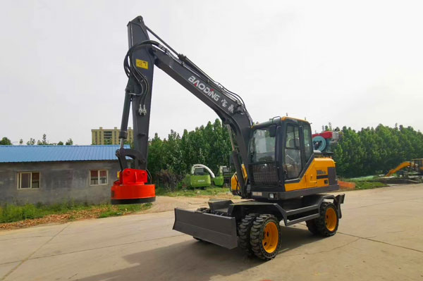 宝鼎轮式挖掘机电磁盘.jpg 宝鼎轮式挖掘机电磁盘.jpg