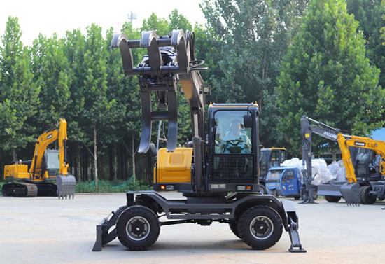 宝鼎BD95W-9G多功能轮式挖掘机.jpg 宝鼎BD95W-9G多功能轮式挖掘机.jpg