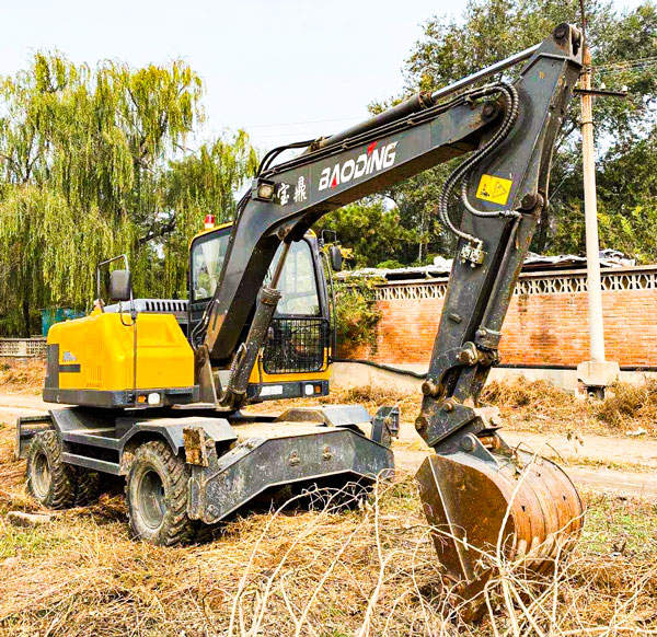 宝鼎95轮式挖掘机车型.jpg