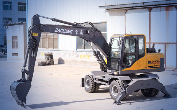 宝鼎105轮式挖掘机.jpg 宝鼎105轮式挖掘机.jpg