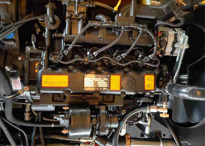 轮式抓木机动力部件