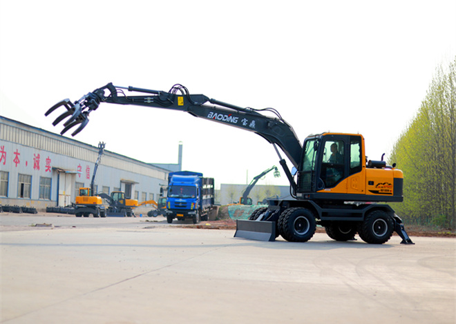 宝鼎抓木机工作高效