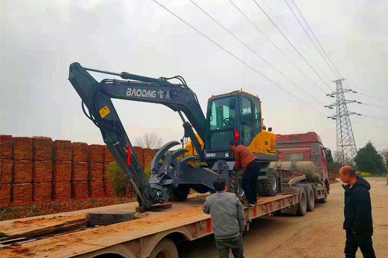 江西抓木机到货