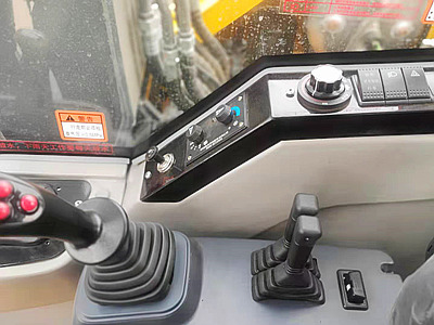 宝鼎95抓木机图片实拍 宝鼎95抓木机图片实拍