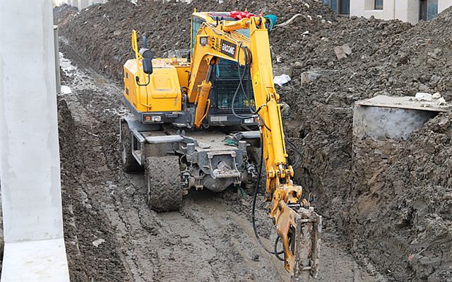 BD80轮式挖掘机型号