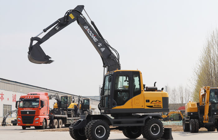 轮式挖掘机 轮式挖掘机