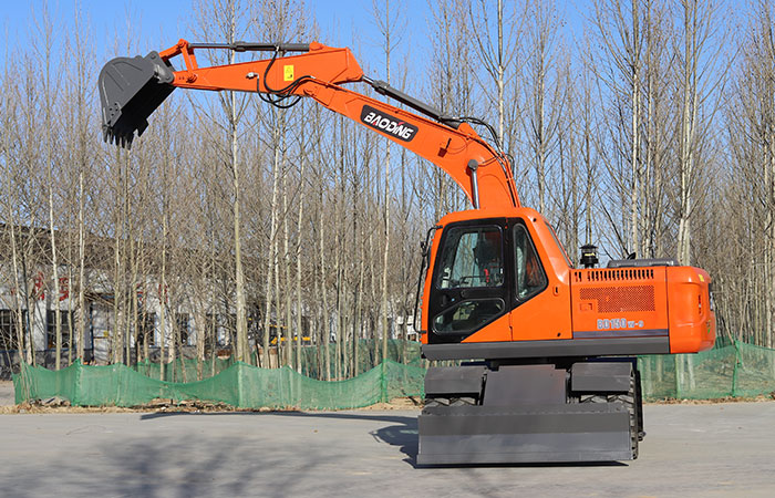 轮式挖掘机 轮式挖掘机