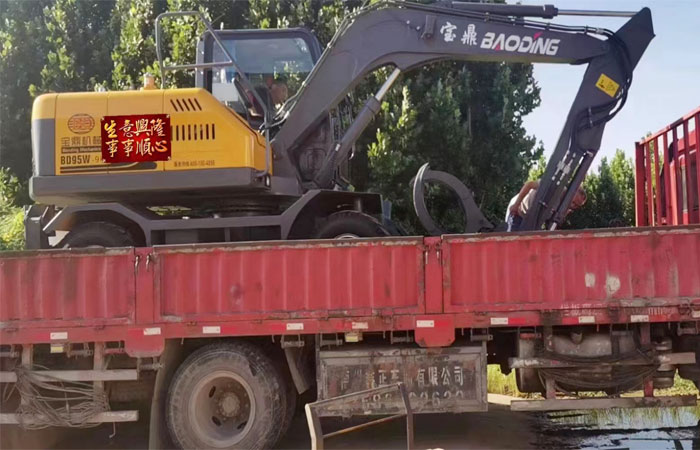 95抓木机 95抓木机