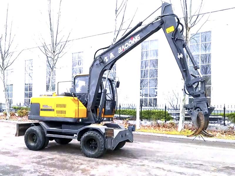 轮式挖掘机 轮式挖掘机