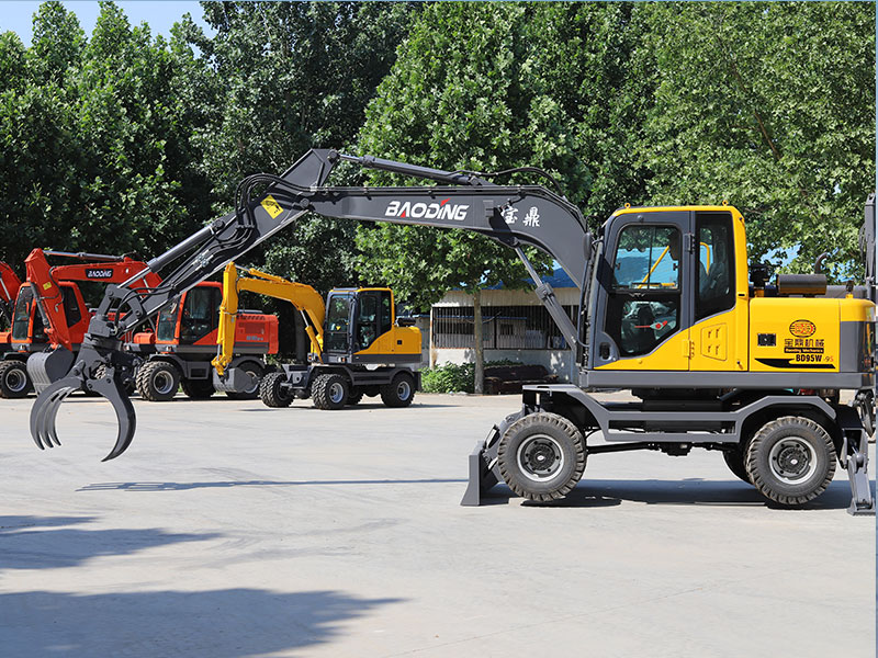 宝鼎95抓木机.jpg 宝鼎95抓木机.jpg