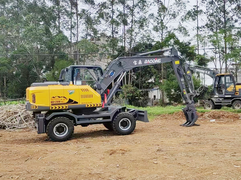 宝鼎抓木机.jpg 宝鼎抓木机.jpg